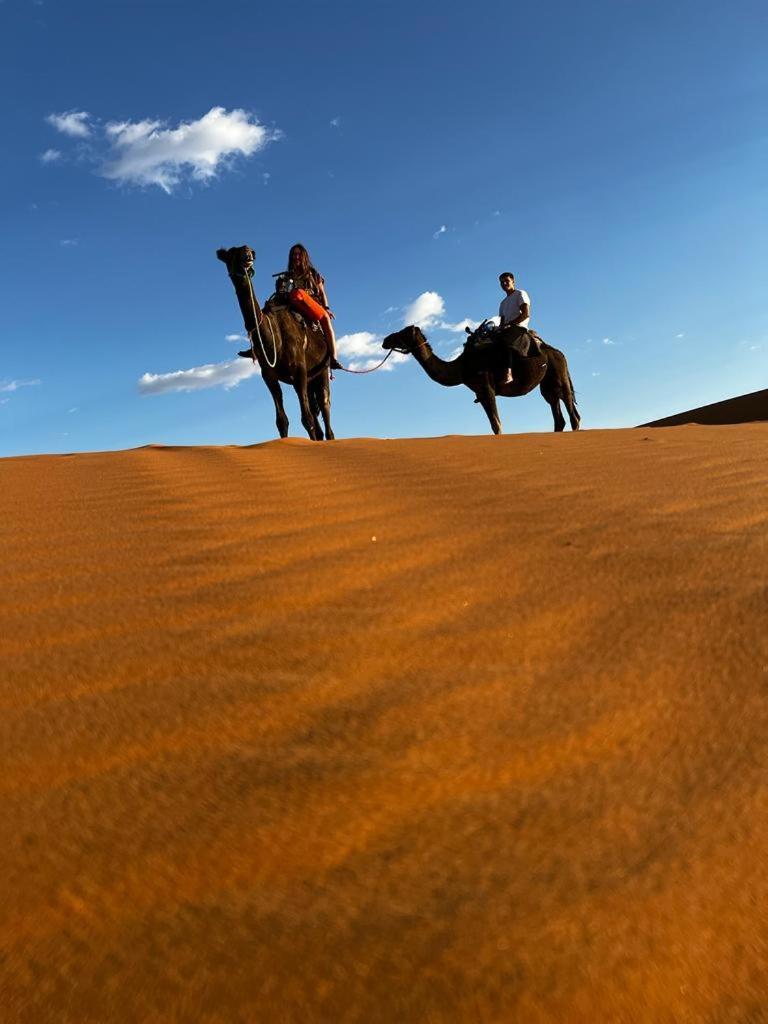 Hotel Erg Chebbi Starlight Camp Merzouga Exterior foto